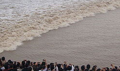 钱塘江大潮视频,壮观潮涌，千年古韵